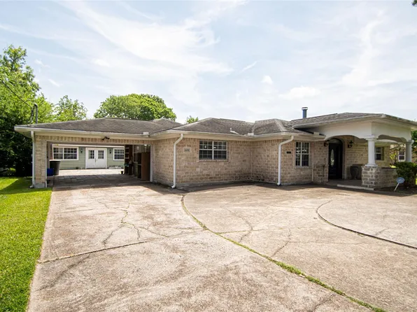 2650 W Lucas Dr, Beaumont, TX 77706