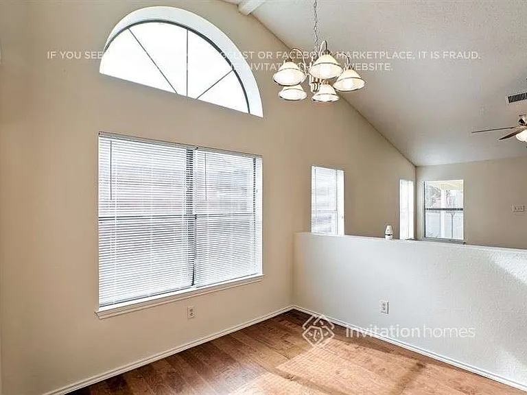 1504 Mountain Side Dr — Photo 7