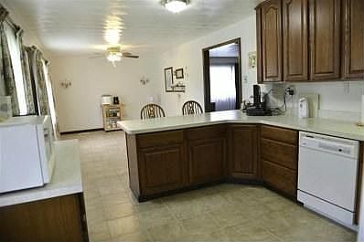 4th image of 1562 Kylemore Dr