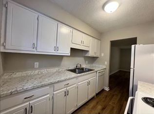 113 Ridge Pl #11245060, Greenville, NC 27834