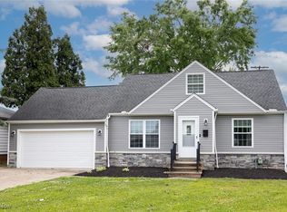 1042 Lloyd Rd, Wickliffe, OH 44092