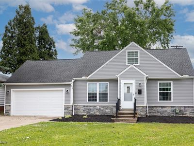 1042 Lloyd Rd, Wickliffe, OH, 44092