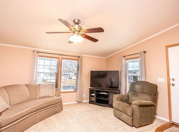 4th image of 651 Bluebird Cir #B