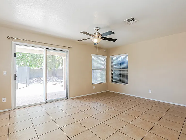 919 W Juanita Ave — Photo 8