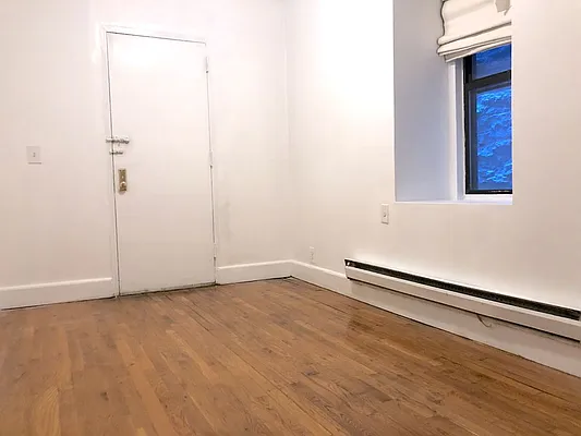 Rented by REAL New York | media 17