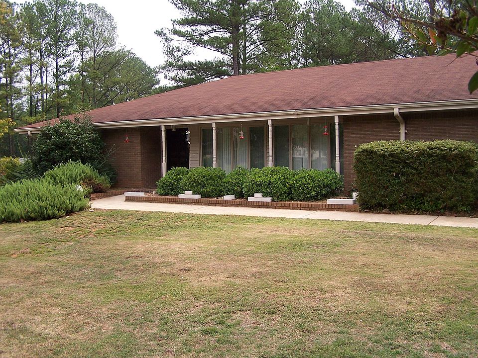 2nd image of 4925 Saint Johns Ct SW