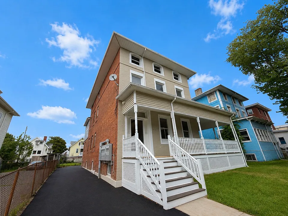206 Jefferson St #1