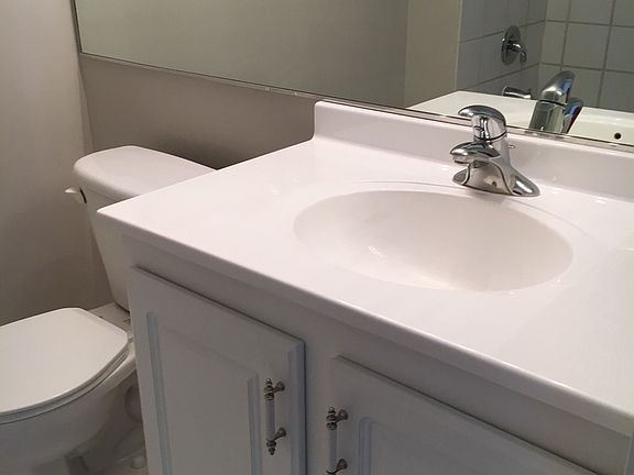 4th image of 345 N La Salle Dr APT 3505