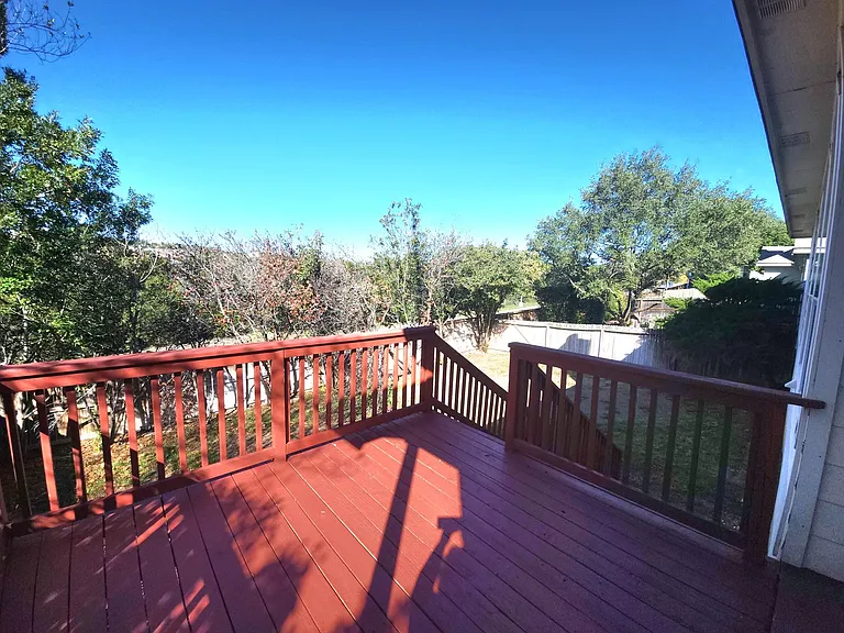 21215 Encino Ash — Photo 21