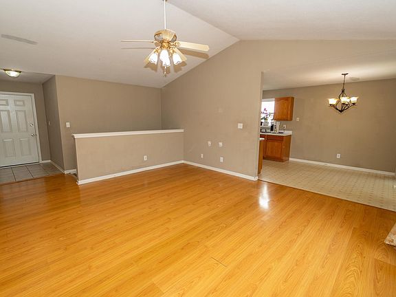 5th image of 3208 Sandwood Dr