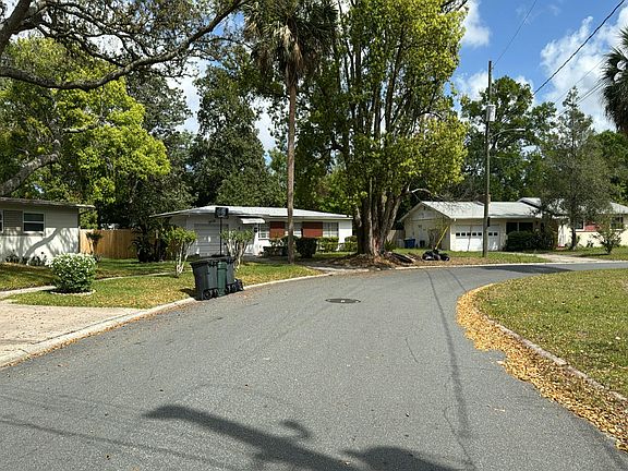 4th image of 3125 Fruitwood Ln