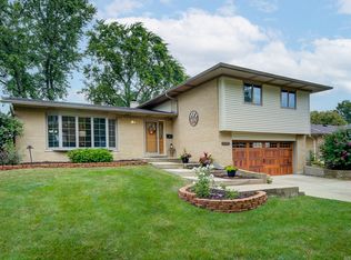 15308 Walnut Rd, Oak Forest, IL 60452