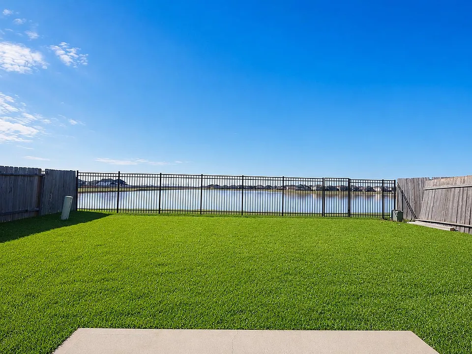9218 Mission Arbor Ln