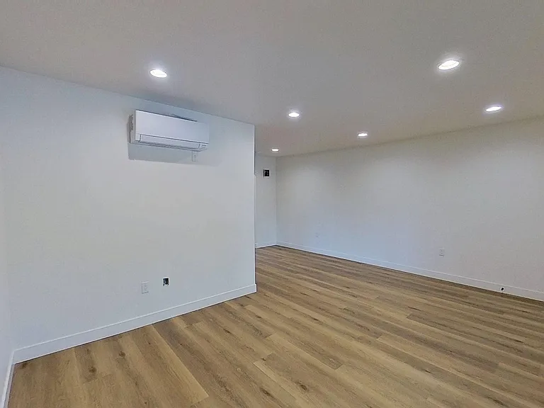 829 N Garfield St — Photo 34