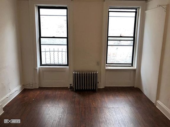 2nd image of 656 9th Ave APT 2