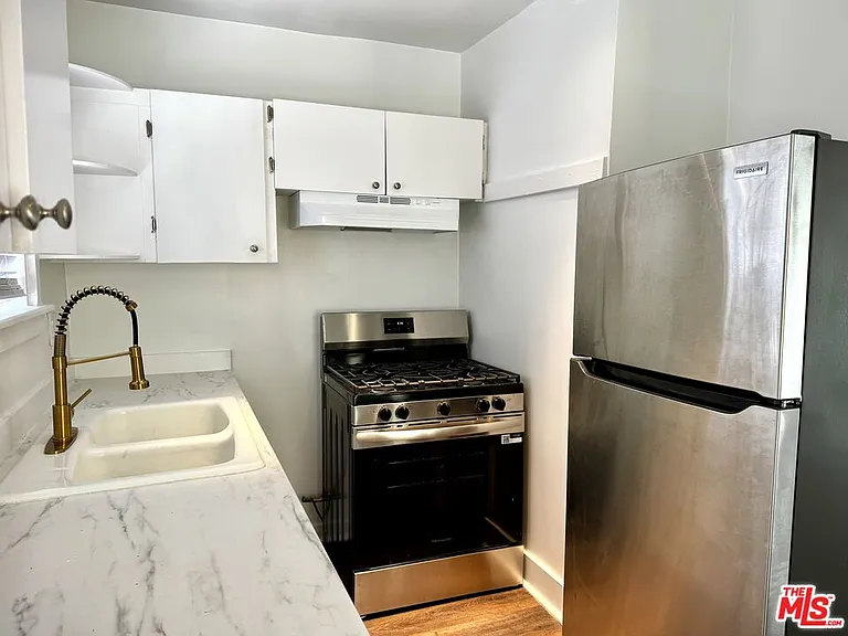 5724 La Mirada Ave — Photo 8