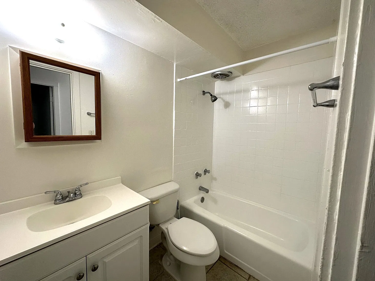 2 bed, 489 sqft, $2,000 — Photo 4