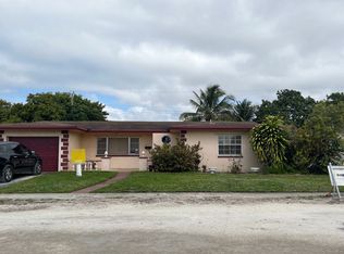 3641 NW 28th St, Lauderdale Lakes, FL 33311