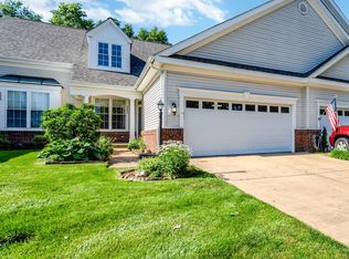 6982 Walnut Hill Dr, Gainesville, VA 20155