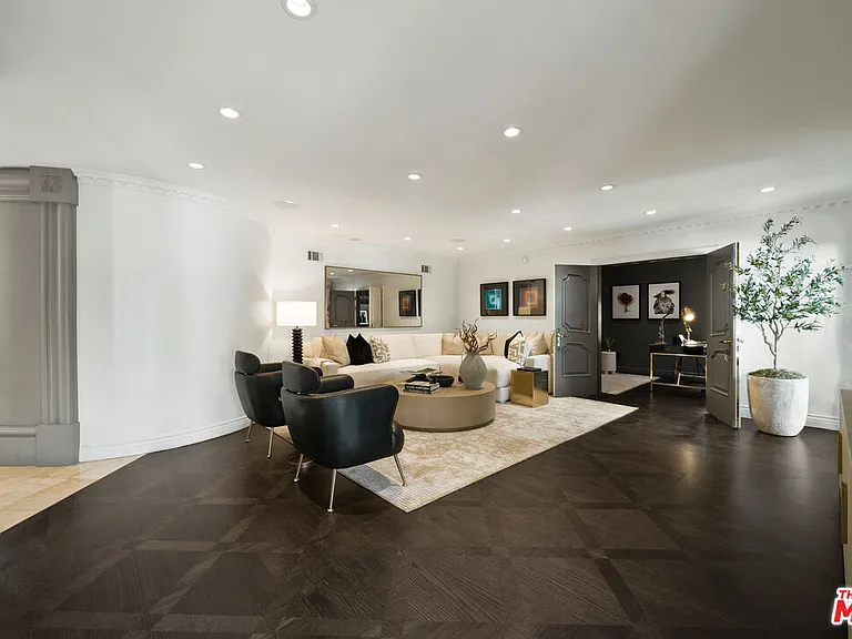 2463 Achilles Dr — Photo 10