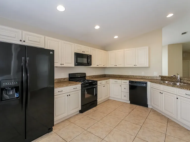 433 San Lorenzo Ct — Photo 5