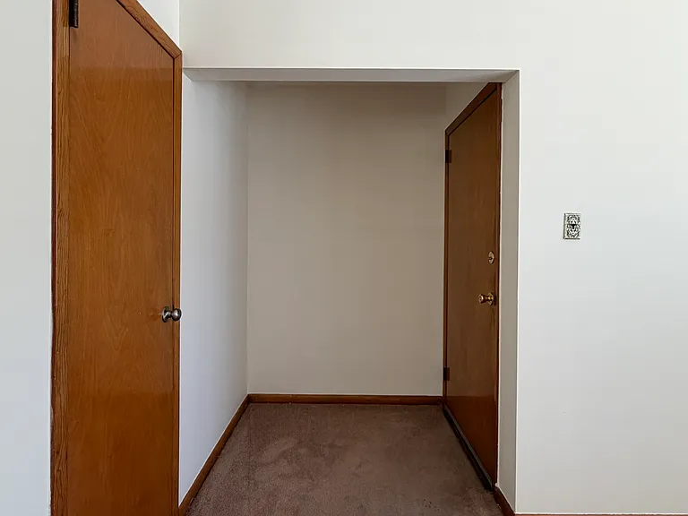 51 W 3rd St #1 — Photo 39