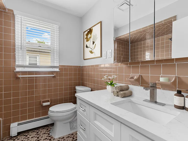 226 Webster Ave #2 — Photo 11