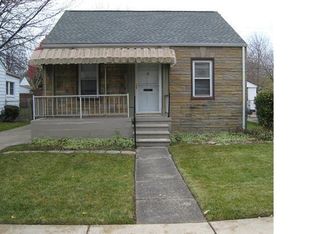 18556 Kenosha St, Harper Woods, MI