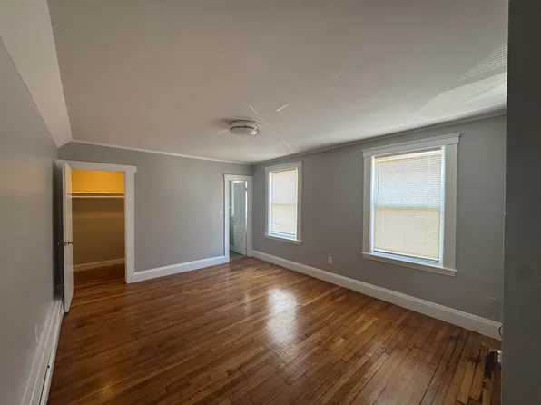 9 Gordon St #9, Framingham, MA 01702