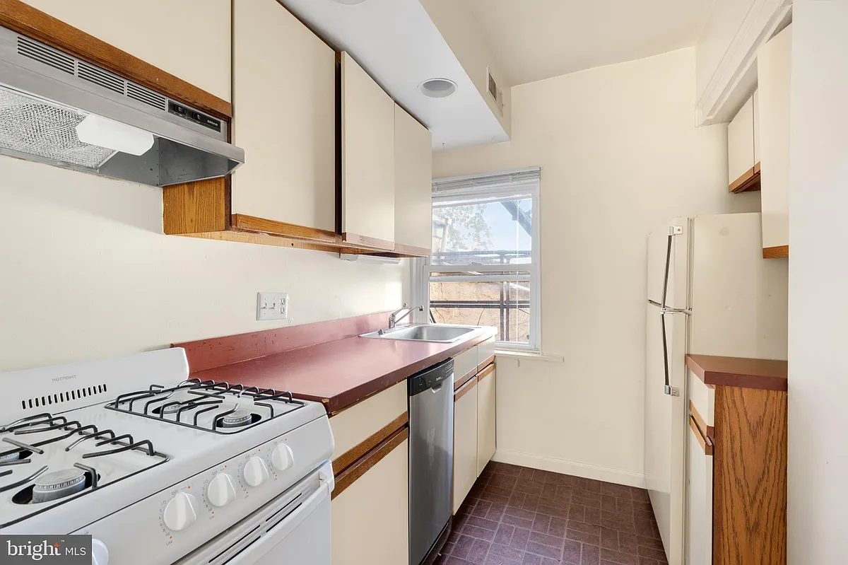 Building Photo - 258 S 9th St #3F