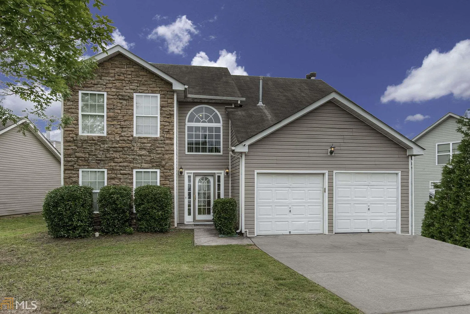 290 Marriott Dr photo 1