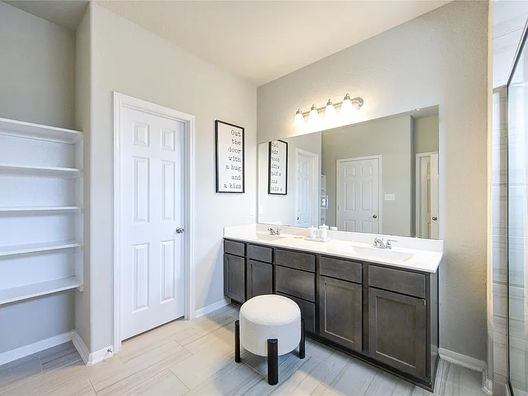 5439 Rustic Ruby Dr — Photo 24