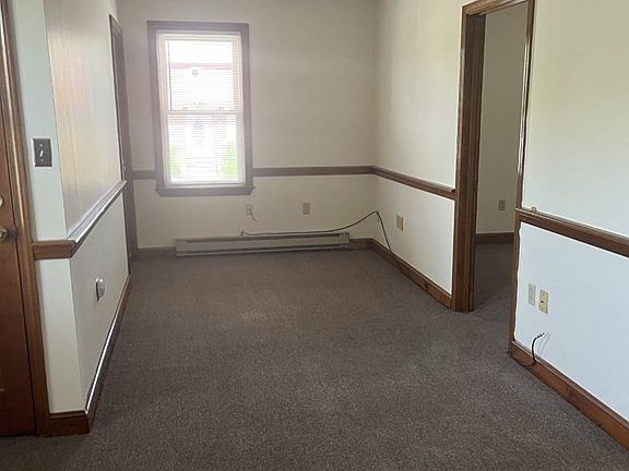 4th image of 484 Pond St #2