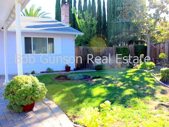 3rd image of 3523 Shaw Cir