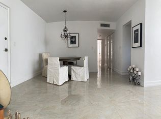 9431 SW 4th St APT 405, Miami, FL 33174