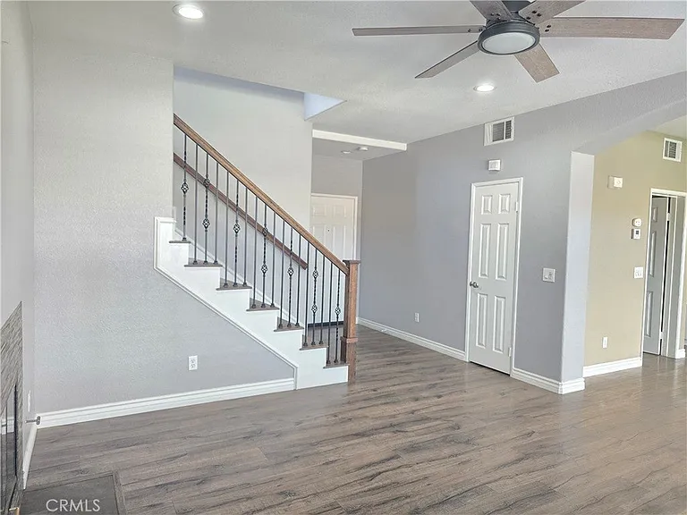 43160 Volterra St — Photo 5