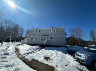 423 East St, Amherst, MA 01002