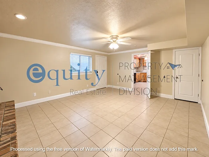 1 bed, 1.0 bath, 700 sqft, $1,050 — Photo 4