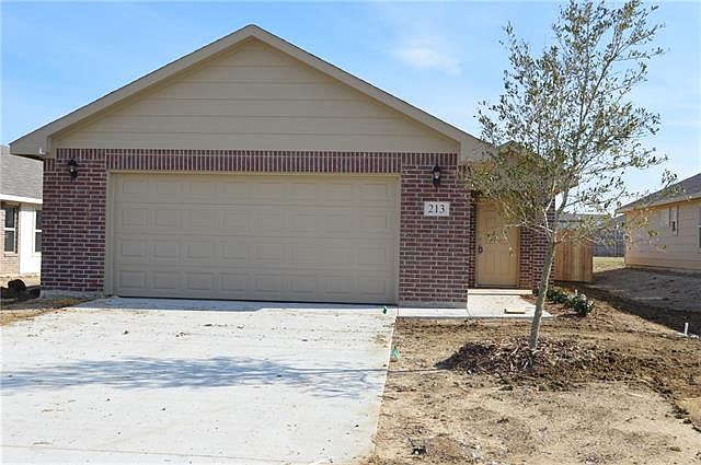 1st image of 213 Candlewood Cir
