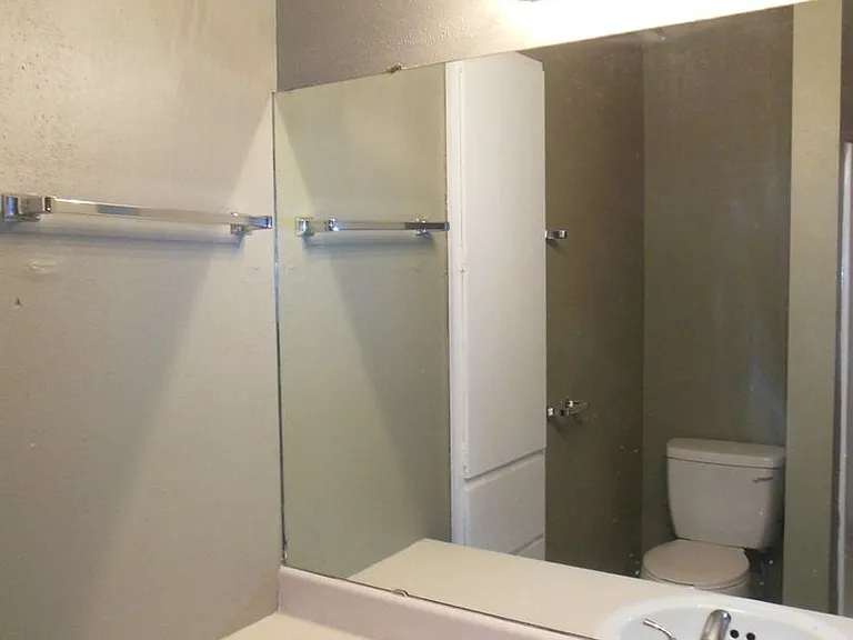4504 Chase Cir — Photo 6