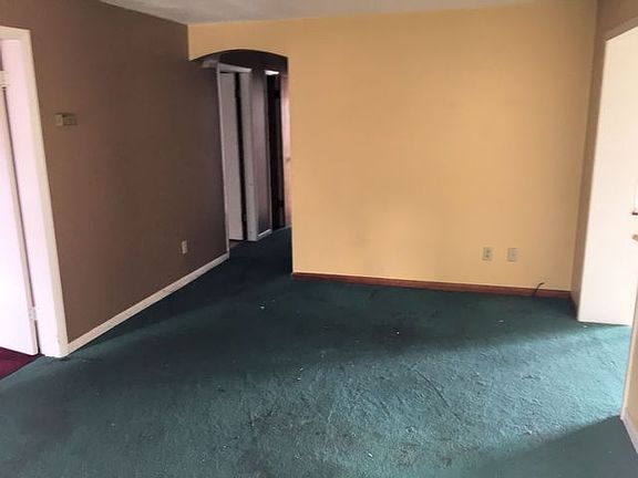 5th image of 277 Lincoln St