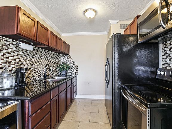 5th image of 5160 Silver Creek Dr #5170-3