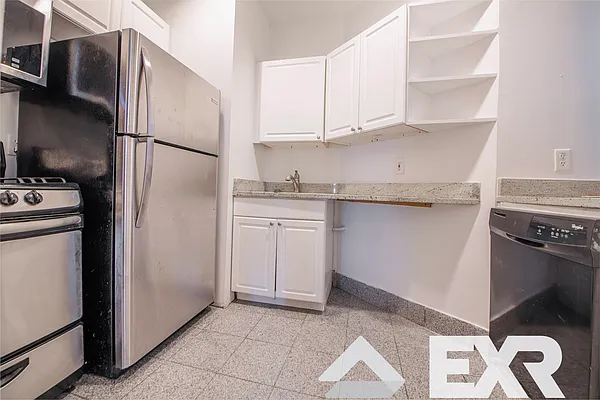 Rented by EXR | media 15