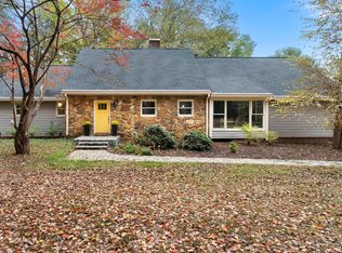 12 Allison Cres, Cartersville, GA 30120