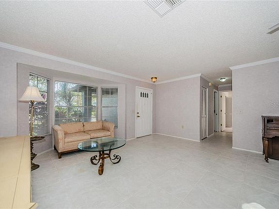 4th image of 4723 Portland Manor Dr