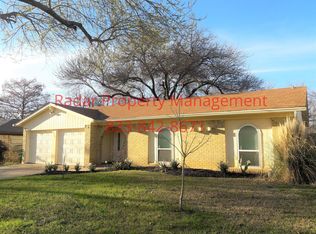 6612 Harrison Way, Watauga, TX 76148