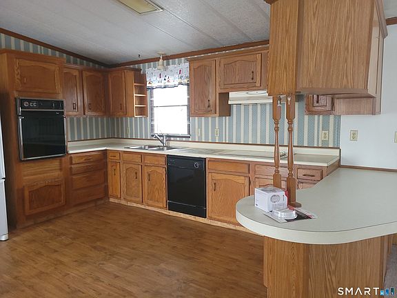 4th image of 172 D Street