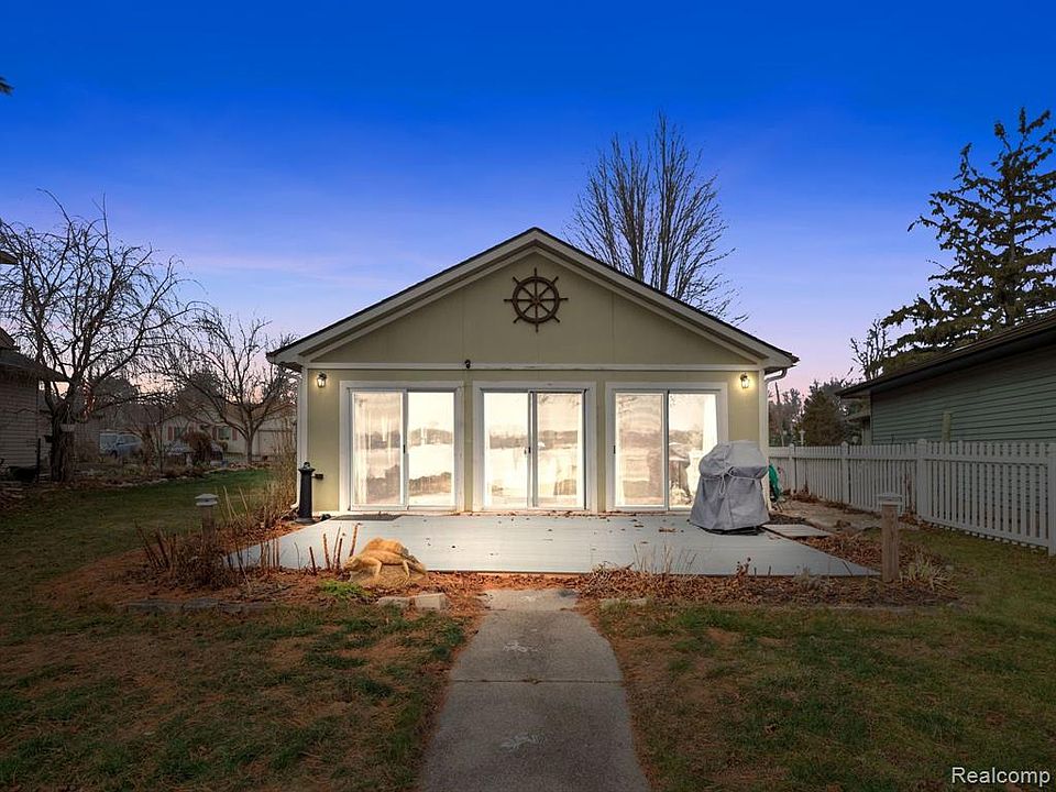 7825 Elizabeth Lake Rd, Waterford, MI 48327 Zillow