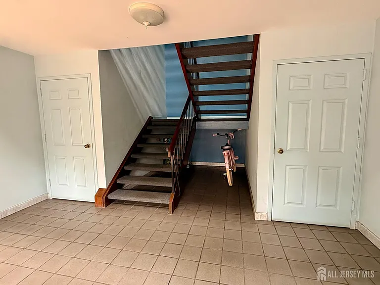 902 Woodhaven Dr — Photo 15
