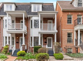 10 Gibson Ave, Toronto, ON M5R 1T5